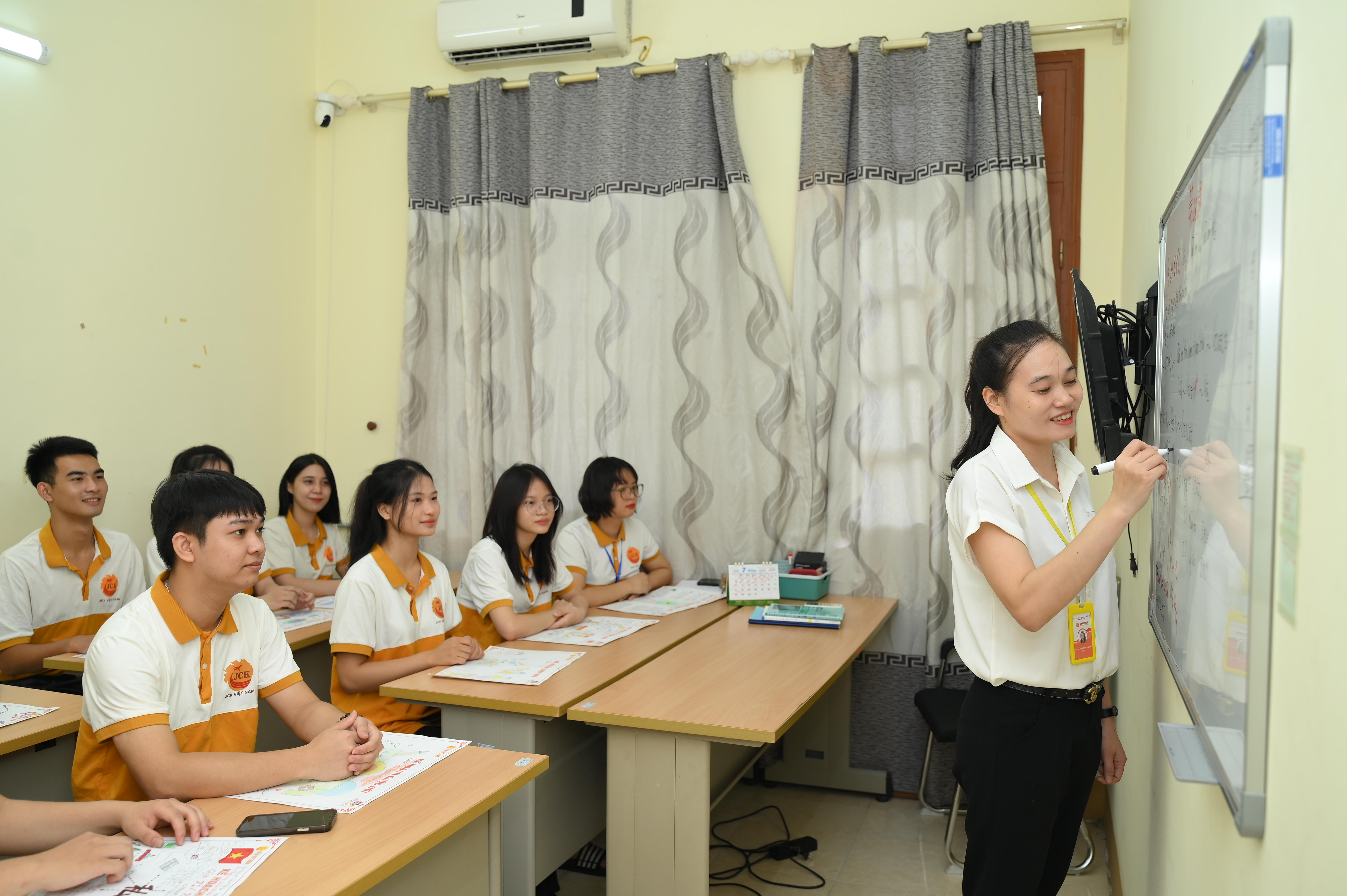 LÀM GÌ SAU KHI TỐT NGHIỆP TRƯỜNG TIẾNG TẠI NHẬT